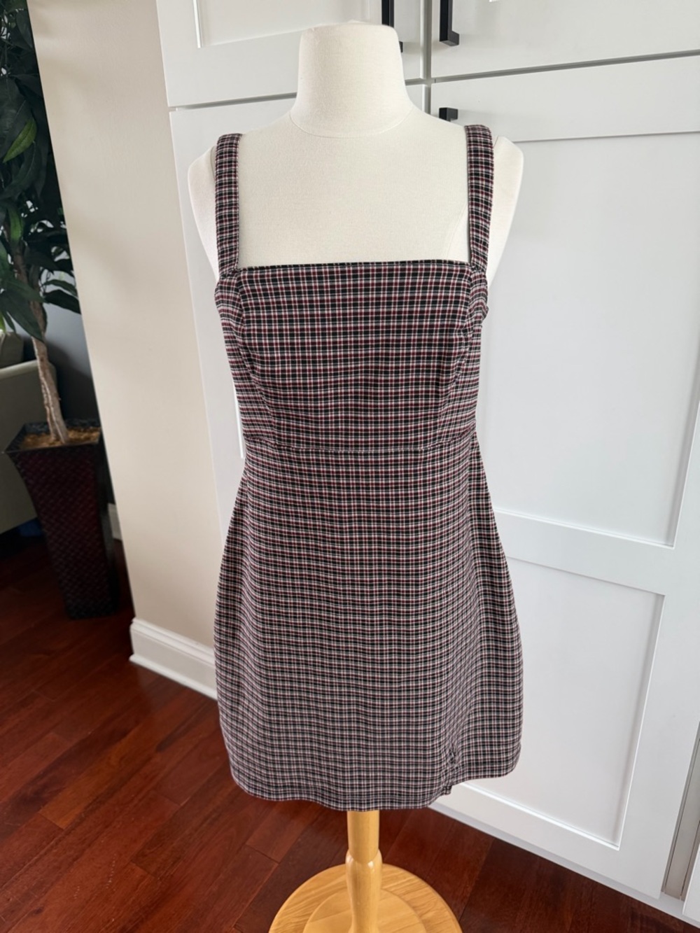 Hollister 90’s Plaid Square-Neck Mini Dress - Red & Black